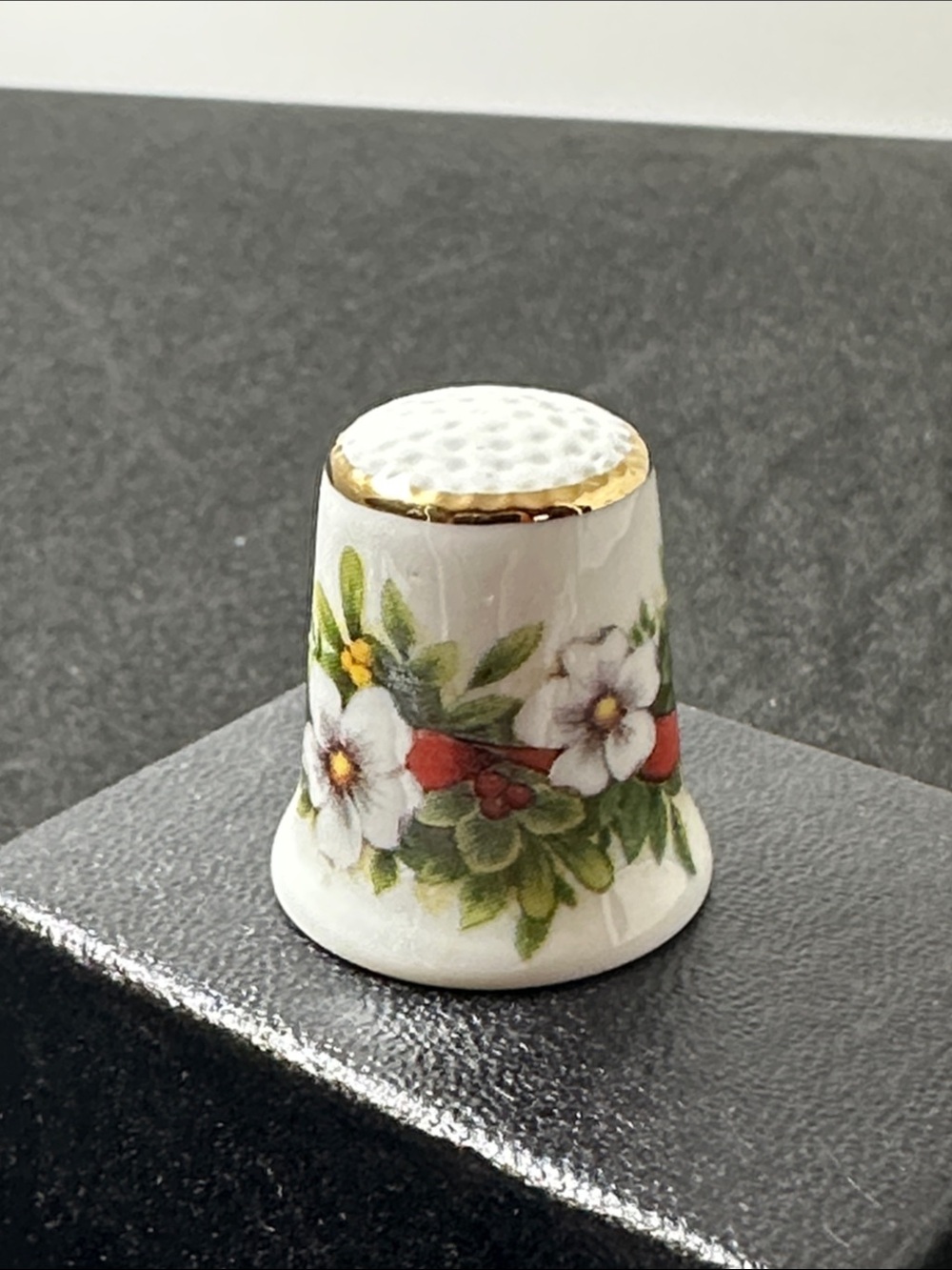 Floral Porcelain Thimble with Gold Rim - White